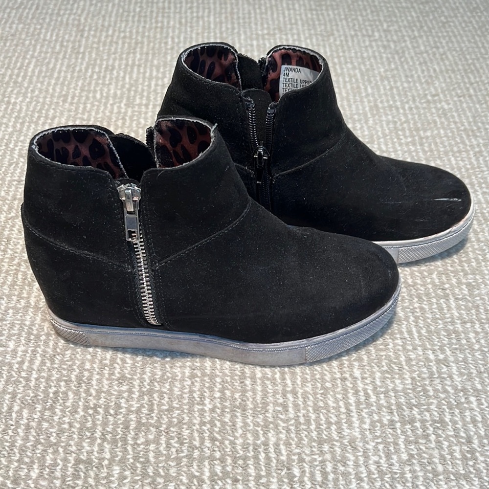 Steve Madden girl 4M girls shoe boot zipper sides
